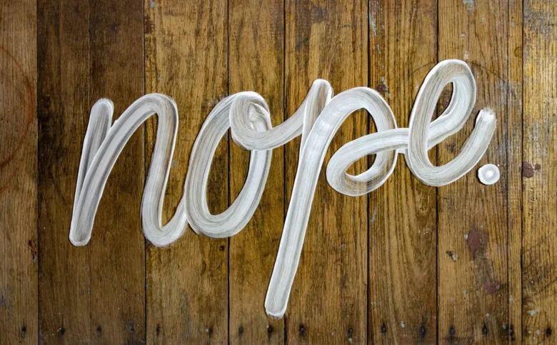 Stawianie granic po toksycznym dzieciństwie: jak nauczyć się mówić NIE bez poczucia winy